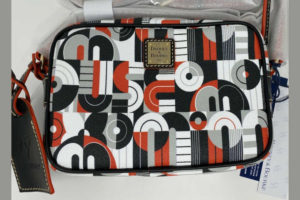 Review of the Dooney & Bourke Mickey Mouse geometric crossbody purse